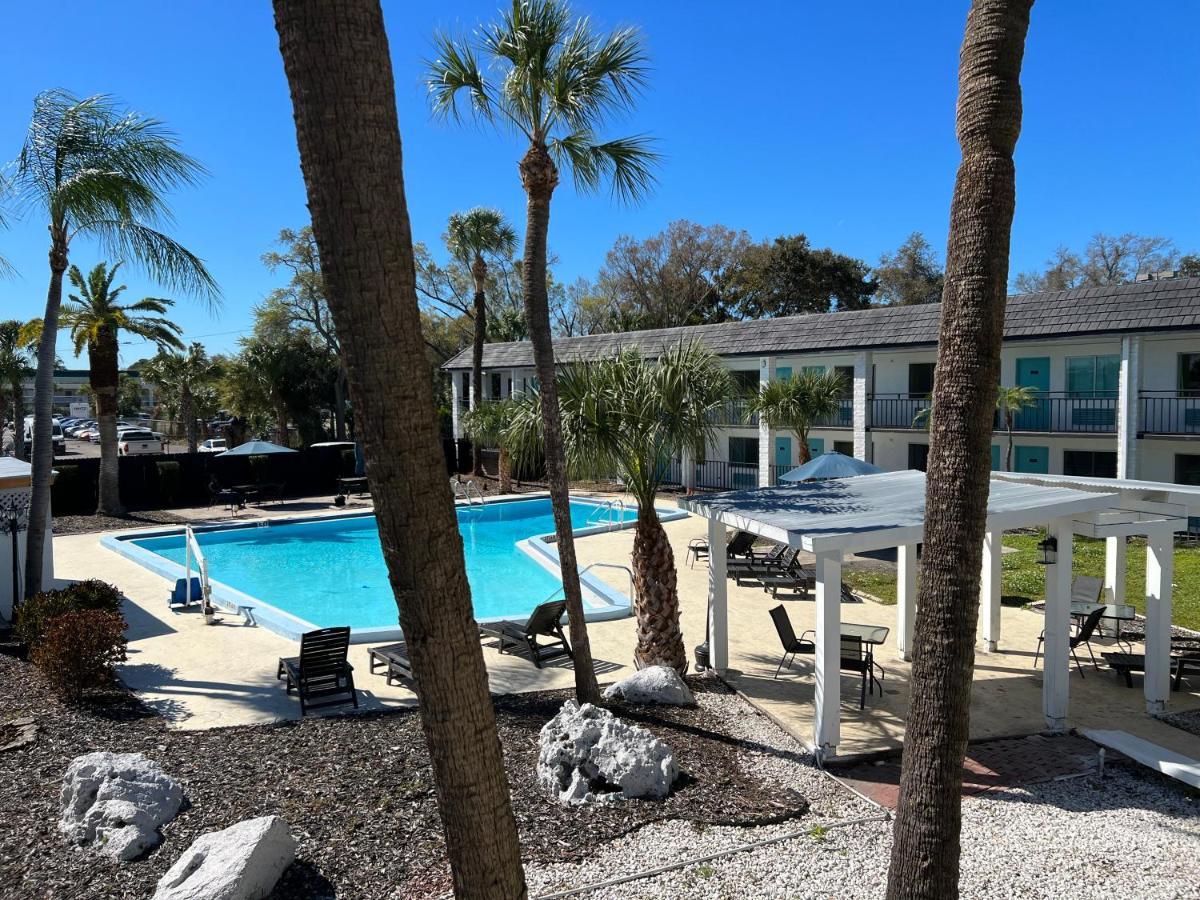 Rodeway Inn Clearwater - Central Esterno foto