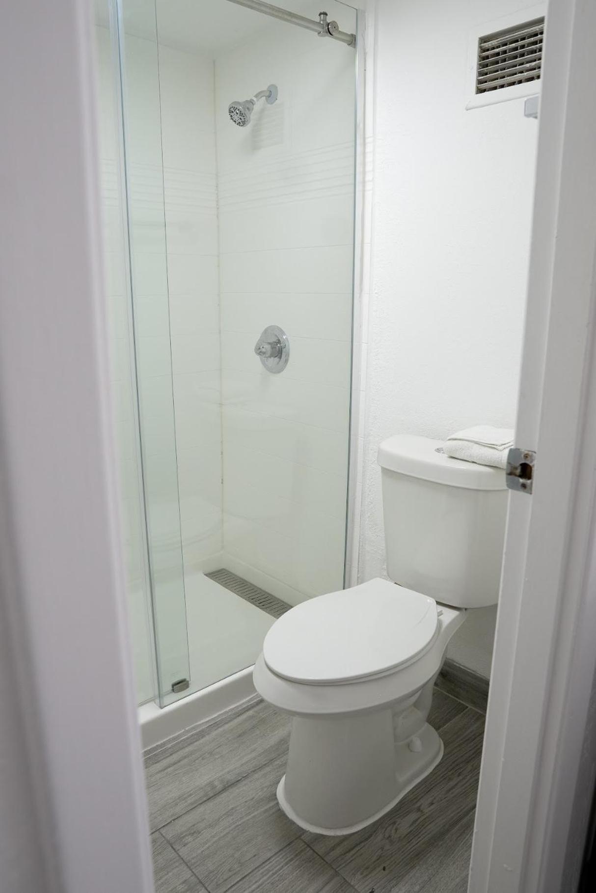 Rodeway Inn Clearwater - Central Esterno foto
