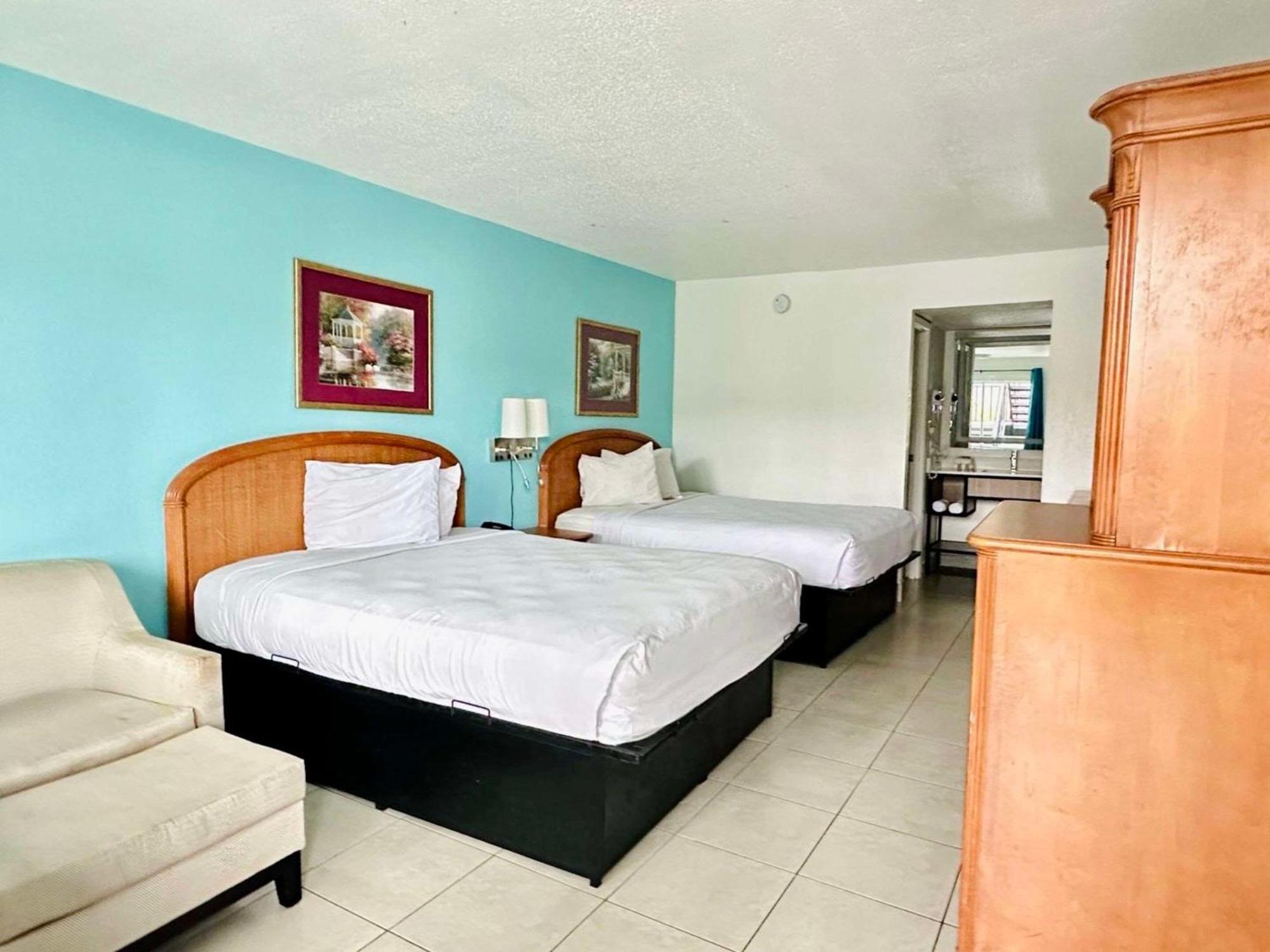 Rodeway Inn Clearwater - Central Esterno foto