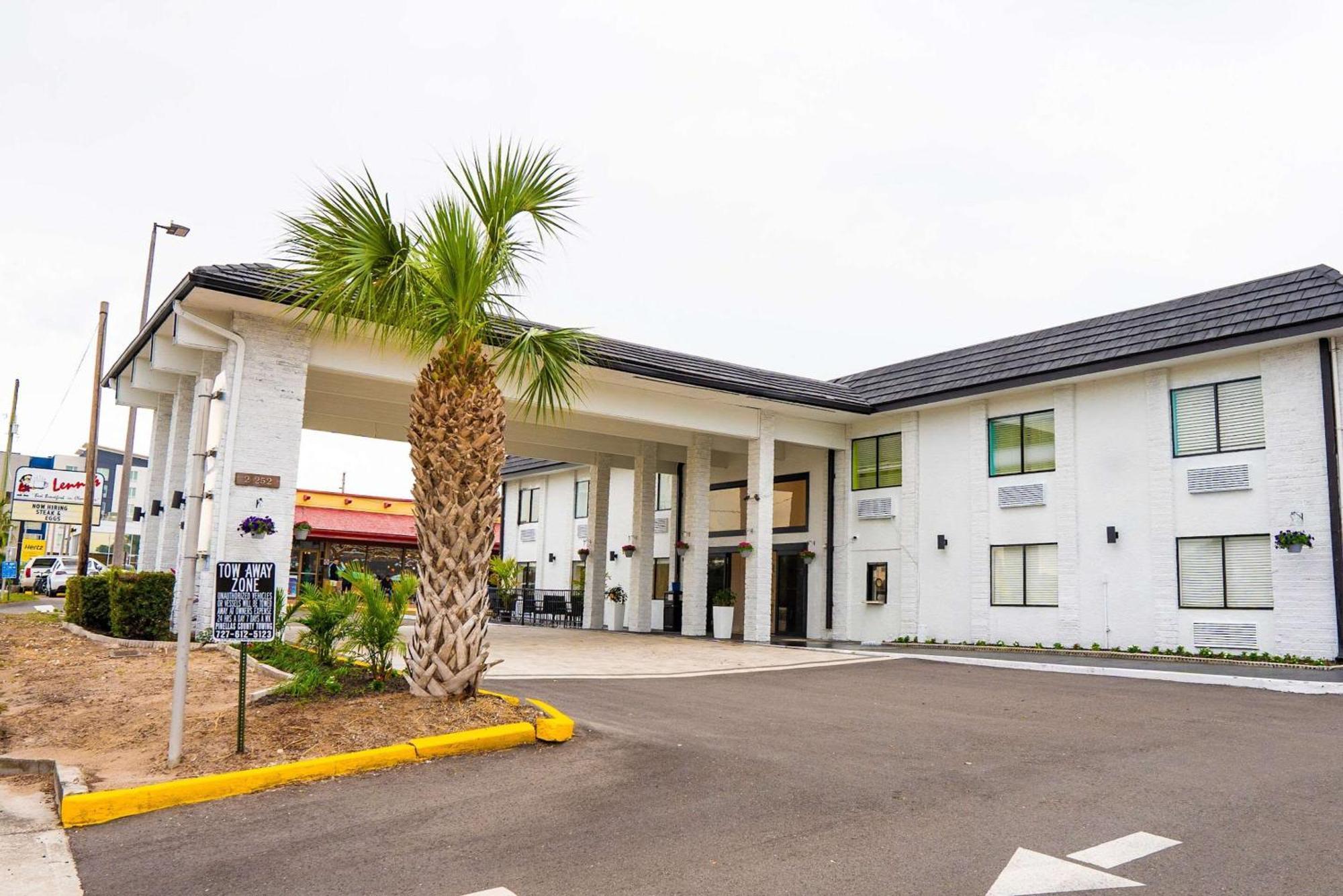 Rodeway Inn Clearwater - Central Esterno foto