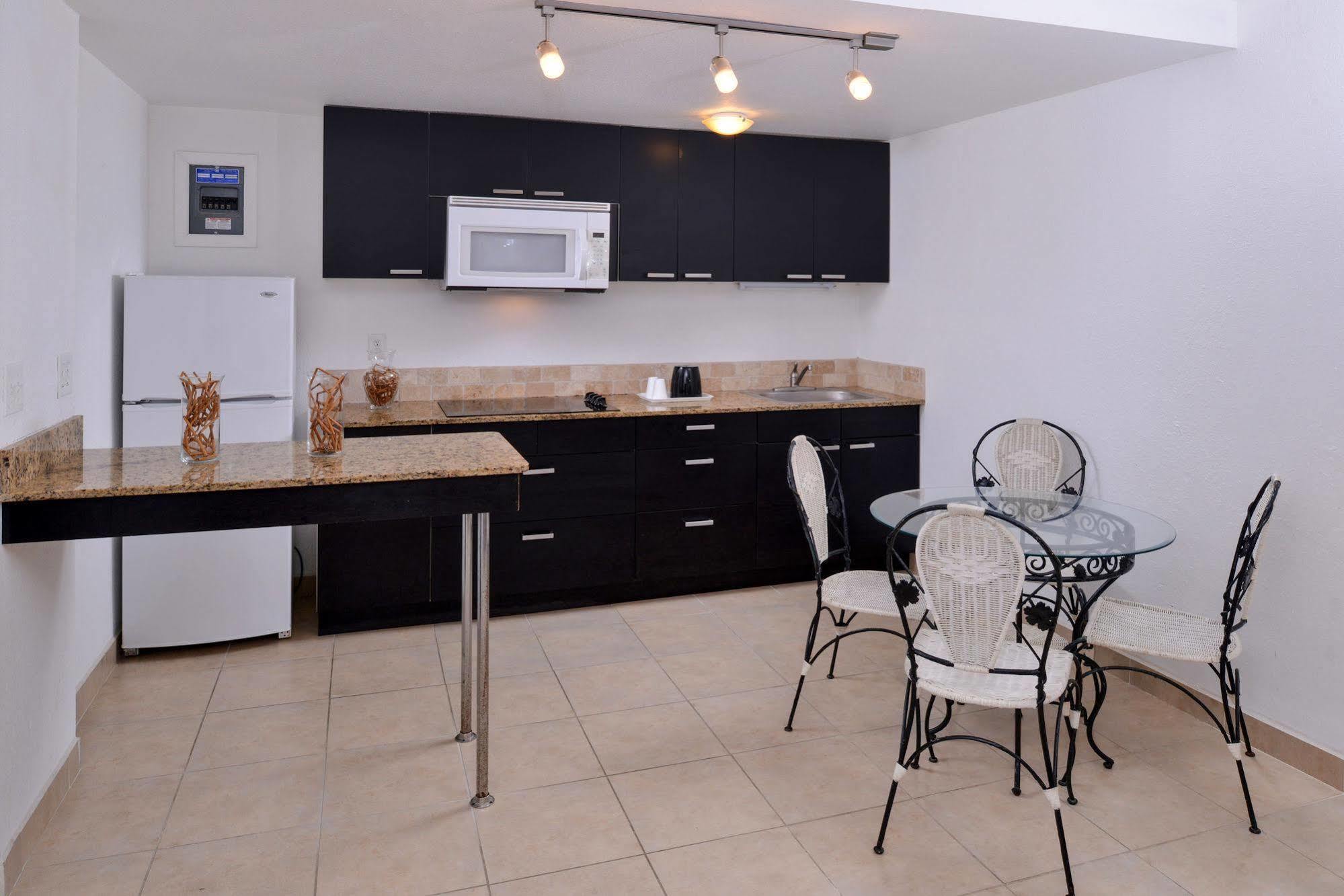 Rodeway Inn Clearwater - Central Esterno foto