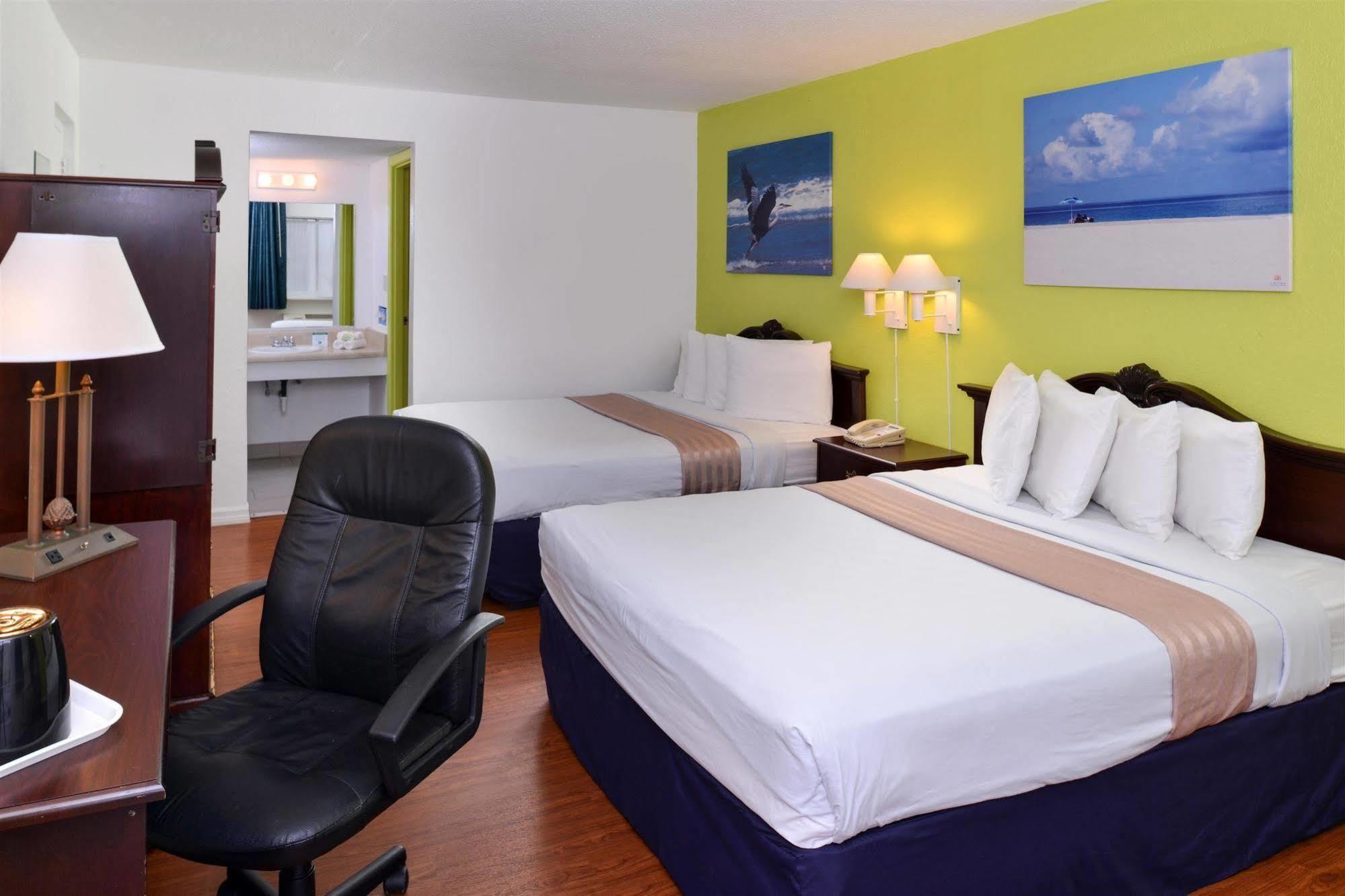 Rodeway Inn Clearwater - Central Esterno foto