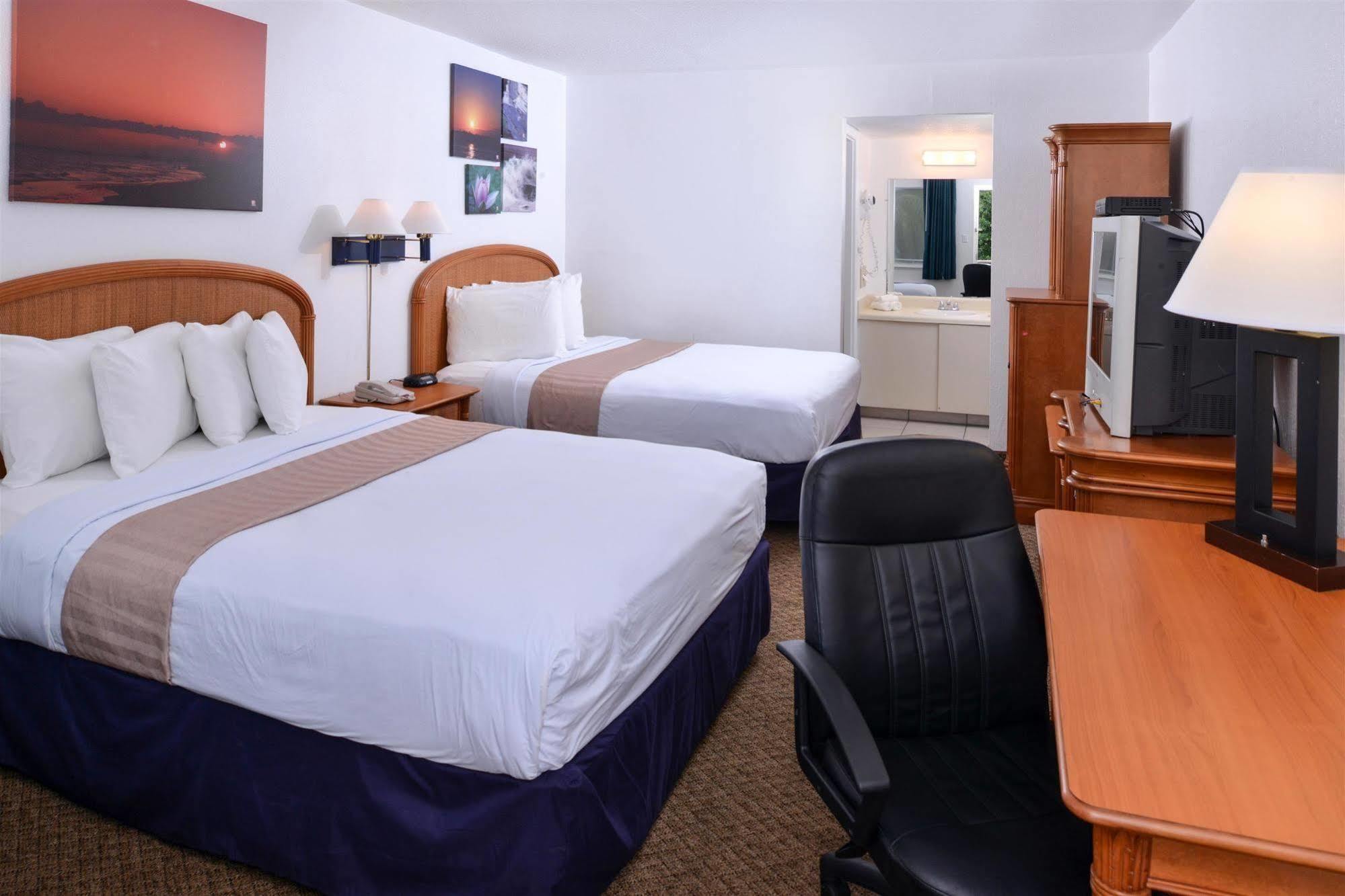 Rodeway Inn Clearwater - Central Esterno foto
